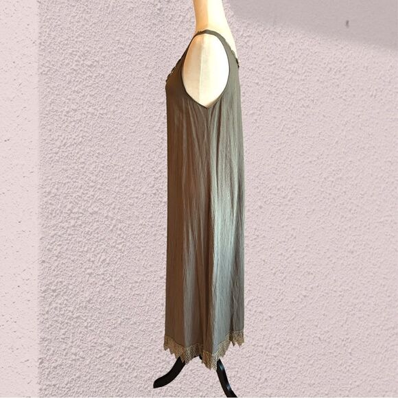 Vintage 70s/80s crinkle fabric sage green midi dress lace hem - Picture 4 of 10